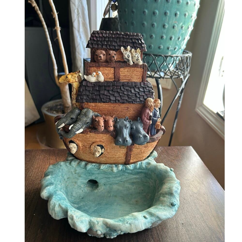 New svintage resin and ceramic Noah's Ark table top water fountain